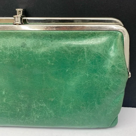 HOBO Lauren Green Bifold Leather Wallet - Picture 4 of 17